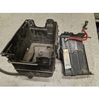 SKODA OBUDOWA AKUMULATORA 6Q0915331 6Q0937550F