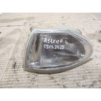 Поворотник правый Opel Astra F 1997