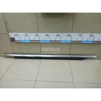 Накладка стекла заднего правого VAG Q7 [4L] (2005 - 2015) 4L0853764A2ZZ