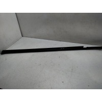уплотнительная резинка Volkswagen Touareg 3 CR 760837479