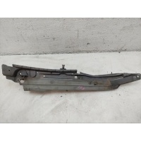 Кронштейн крыла Audi Q7 4L 4L0805175