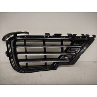 Решетка бампера Volkswagen Touareg 2 NF 2015 7P6853666G