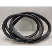 Уплотнитель двери Volkswagen Amarok 2013 2H7839762