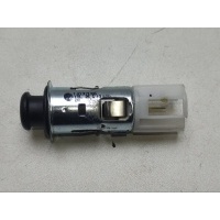 Гнездо прикуривателя ( прикуриватель ) Volkswagen Amarok 2013 1J0919305