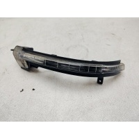 Поворотник в зеркало Volkswagen Touareg 2 2012 7P6949102