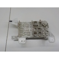 Блок предохранителей Toyota Corolla E12 (2001 - 2007) 8273012160