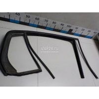 Направляющая стекла двери VAG Golf V (2003 - 2009) 1K6839432G5AP