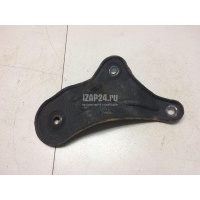 Кронштейн передней балки Hyundai-Kia Sportage (2004 - 2010) 624772E100