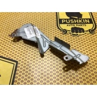 Кронштейн двери Nissan Almera B10 2006 8051995F0A