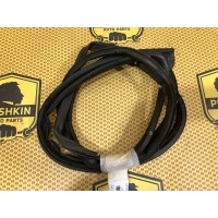 Уплотнитель на дверь Nissan Juke F15 2013 808301KA0A
