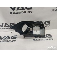 Крепление фары левой Audi Q7 4L 2006 4L0941613
