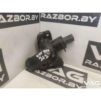 Фланец (тройник) системы охлаждения Audi A4 B7 2006 06D121133C