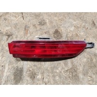 отражатель правый Volkswagen Touareg 2 2012 7P6945702E