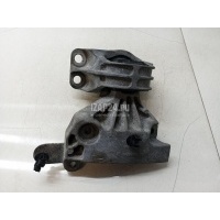 Опора двигателя правая Renault Duster 2012 112100071R