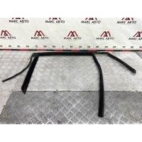 Б/У уплотнительная резинка стекла Renault Laguna KT0 2008 823310025R, <strong>-Б/У Детали сняты с АВТОМОБИЛЯ</strong>