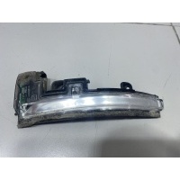 Повторитель поворотника левый Land Rover Range Rover Evoque I (LV/L538) 2012-2018 LR027946