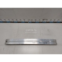 Усилитель переднего бампера VAG Macan 2013 8R0807113D