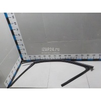 Уплотнитель стекла двери VAG Q5 [80A] 2017 80A837440B