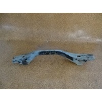 Land cruiser 100 2003 год балка опора