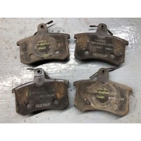 Тормозные колодки задние Audi A4 B5 1997 4D0698451F