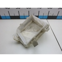 Корпус блока предохранителей Nissan Cube (Z12) (2008 - 2020) 284B8AX000
