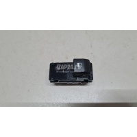 Кнопка стеклоподъемника Hyundai-Kia Cerato 2018 93576M6070