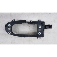 Audi a4 8w b9 крепление туннель панели 8w0863531