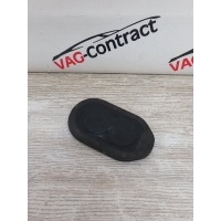 Уплотнитель (внутри) Audi A4 B9 8W0122291AG