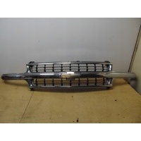 Решетка радиатора chevrolet tahoe ii 2000 - 15764314