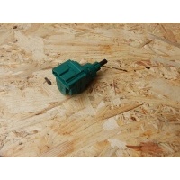 Volkswagen t5 датчик света стоп тормоза 1c0945511a
