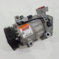 Компрессор кондиционера 926000050r clio iv 1.2 16v 926000050r