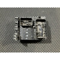 Блок предохранителей передний Volkswagen Scirocco 3 2014 1K0937124K