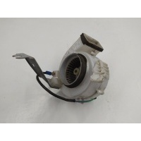 Вентилятор охлаждения батареи Toyota Prius 2 (2003-2008) 2004 8713047070