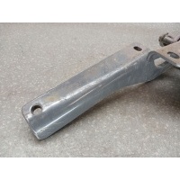 Шарнирная петля правая SCANIA 1889300 1889300