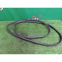 Уплотнитель багажника Volkswagen Tiguan NF 2011 5N0827705A