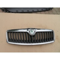 Решетка радиатора радиатора skoda октавия ii 2 рестайлинг 1z0853651c