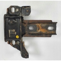 Лапа подушка кпп mazda 2 де 1.3 16v d65139070