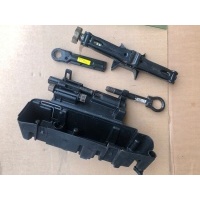 Домкрат подъёмник вставка renault espace iv 8200127794