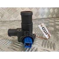 Фланец (тройник) системы охлаждения Volkswagen Passat B5+ рестайлинг 2000-2005 2008 028121132