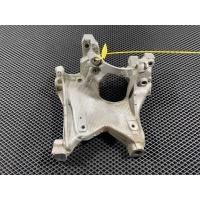 кронштейн двигателя Audi A4 B9 2019 8W0399295E