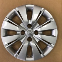 Toyota oe 426020d210 колпак 15 новый , оригинальный
