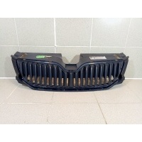 Решетка радиатора Skoda Octavia A7 5E0853653QWA