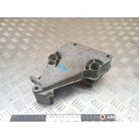 кронштейн двигателя Volkswagen Polo 4 2005 038199207P