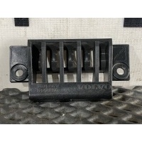 крепление люка Volvo FH5 84474306,10043565
