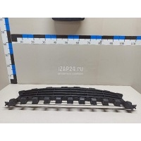 Решетка в бампер центральная Toyota GS 250/350/300H (2012 - 2018) 5311230240