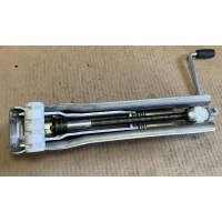 Домкрат подъёмник audi 4f0011031