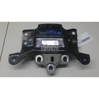 Опора КПП левая VAG Golf VII (2012 - 2020) 5Q0199555AS