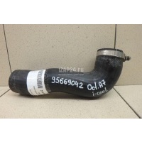 Патрубок интеркулера VAG A3 [8V] (2013 - 2020) 5Q0145832D