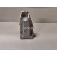 Кронштейн двигателя правый Mercedes Benz W205 2014 2742232204