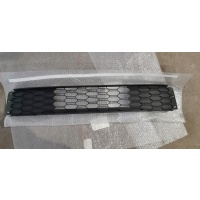 Skoda oe 6v0853677e9b9 решетка радиатора бампера переднее . новая